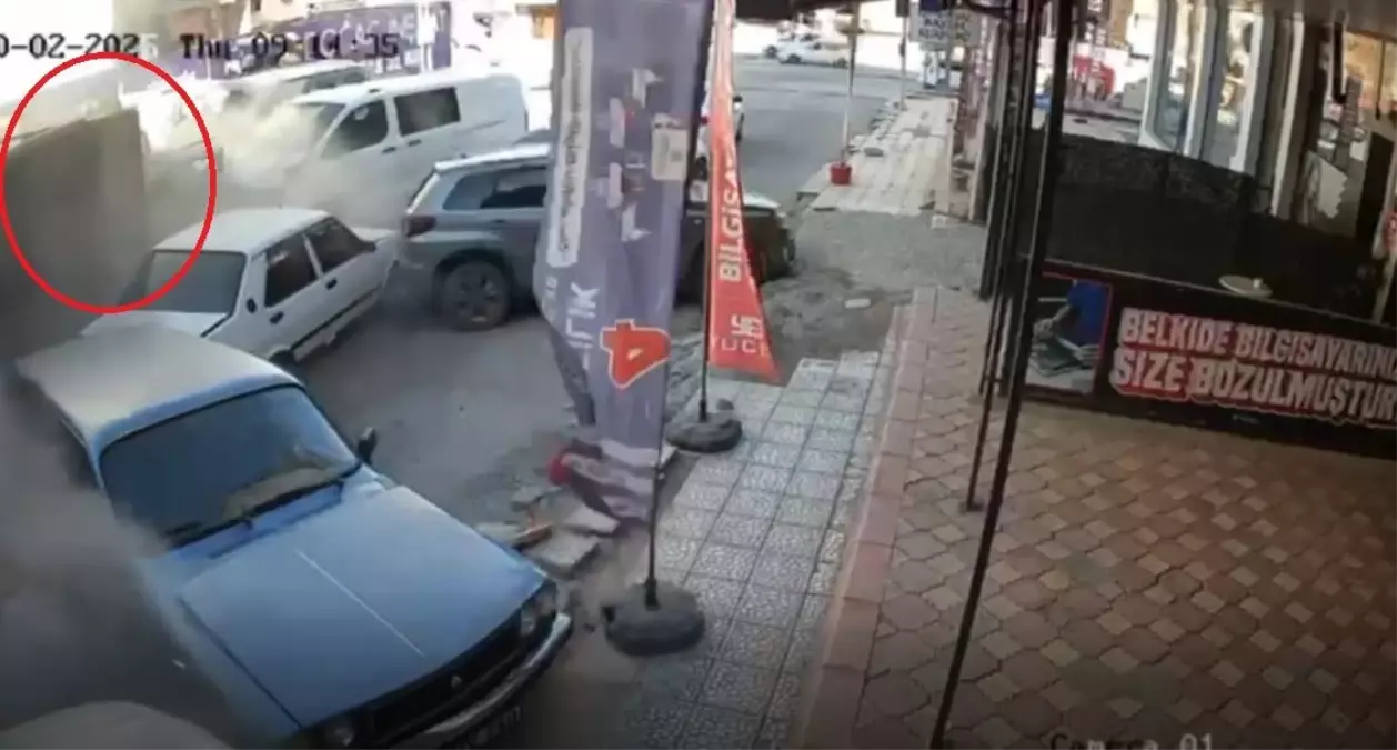 Fren arızalı kamyon 15 araca çarptı: 5 yaralı, asayiş