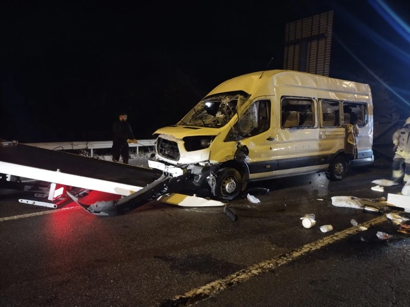 Römorklu minibüs devrildi: 3 yaralı, kilis kent haber, asayiş