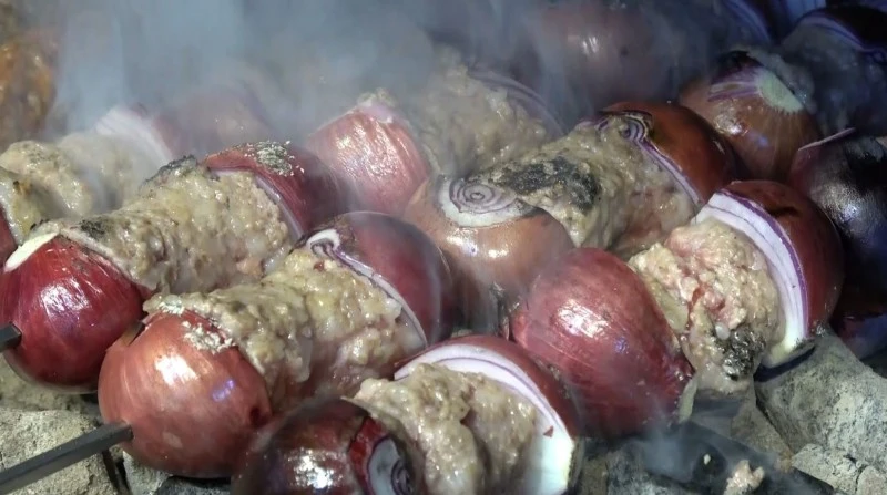 Gribal hastalıklara karşı yerel lezzet: Soğan kebabı (Gaziantep & Kilis), kilis kent haber, soğan kebabı