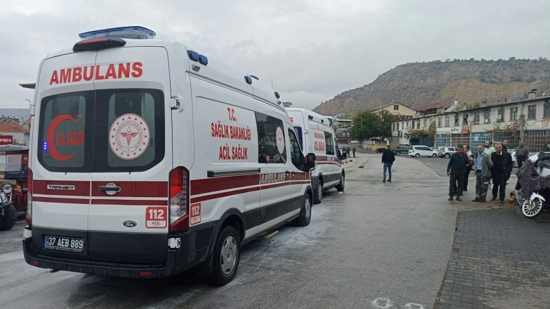 Oto Tamirhanesinde Korkutan Yangın: 2 Kişi Alevlerin Arasından Son Anda Kurtuldu, kilis kent haber