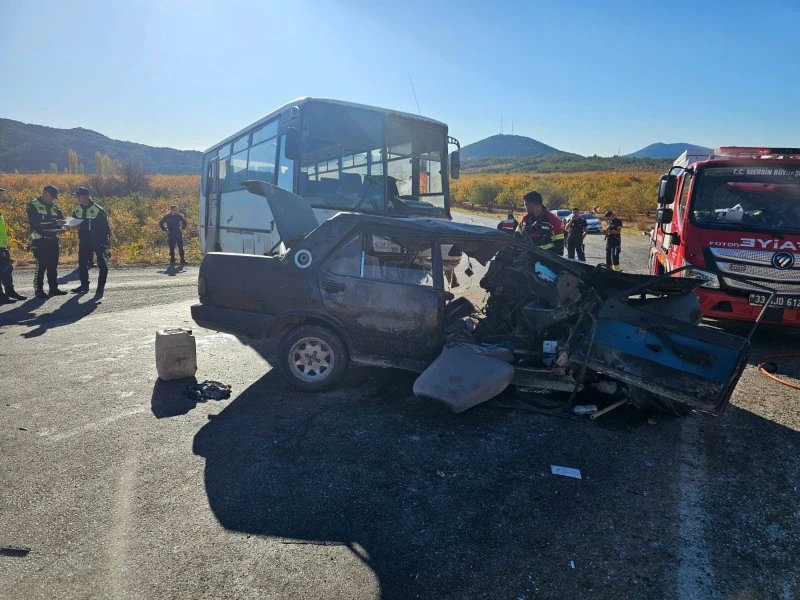 Tarım işçilerini taşıyan midibüs otomobille çarpıştı: 3 ölü, 12 yaralı, kilis kent haber, asayiş