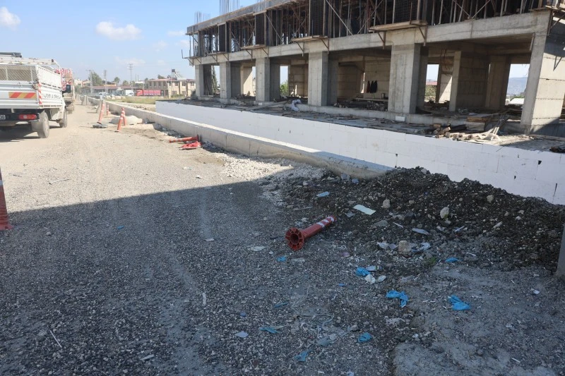 Hafif ticari araç şarampole devrildi: 1 yaralı, kilis kent haber, asayiş