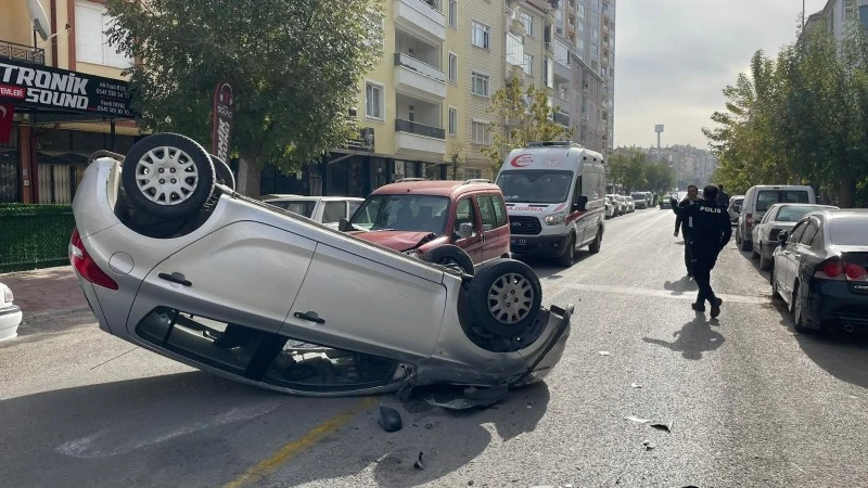Ortalığın savaş alanına döndüğü kaza kamerada: 1 yaralı, kilis kent haber, asayiş