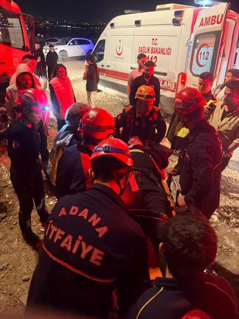 Otomobil şarampole devrildi: Sürücü halatla kurtarıldı, kilis kent haber, asayiş