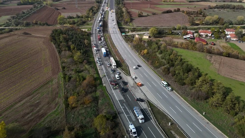 TEM’in Bolu geçişinde feci kaza: 1 ölü, 4 yaralı, kilis kent haber, asayiş