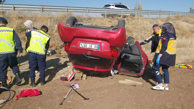 Şarampole yuvarlanan araçta anne yaşamını yitirdi!, Kilis kent haber, asayiş