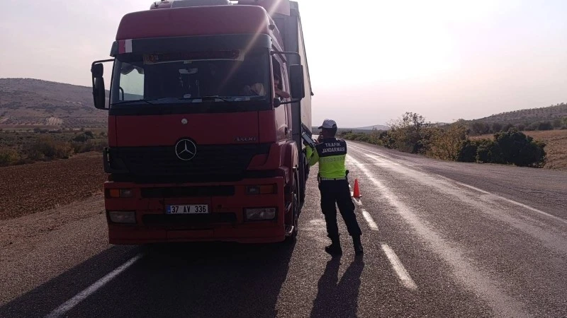 Kilis'te yük taşıyan araçlara sıkı denetim, kilis kent haber, denetim