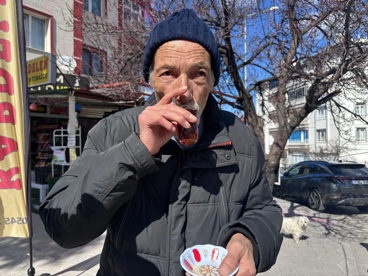 34 yıldır su i&ccedil;emeyen adam: ''Suya hasret kaldım''