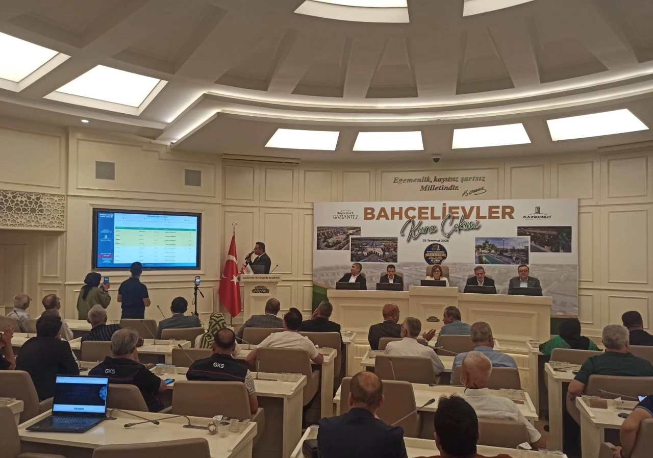 Bah&ccedil;elievler Projesi'nde Kura Heyecanı: 5 Bin Hak Sahibi Belirlendi! Diğer Etaplar İ&ccedil;in M&uuml;jde!