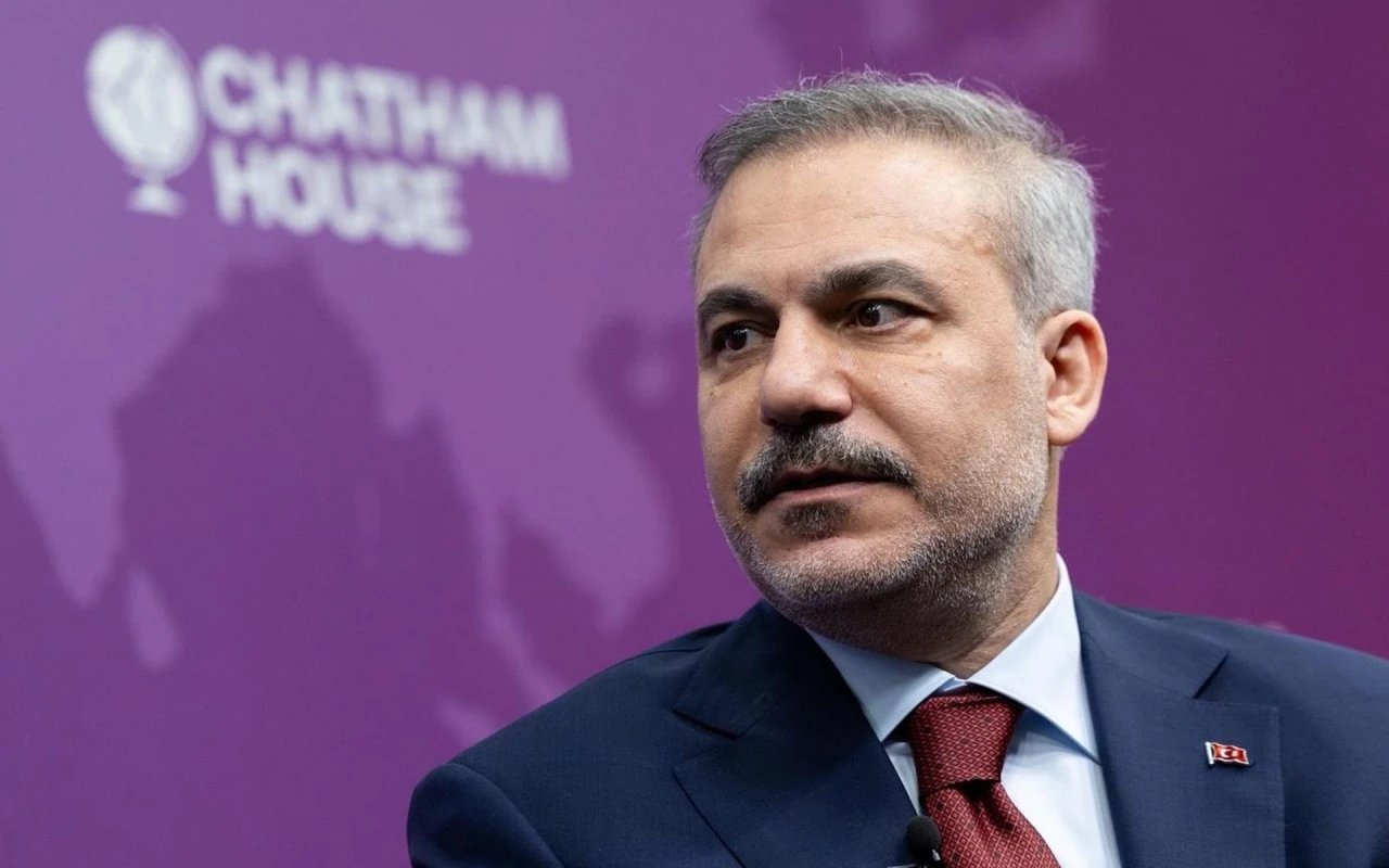 Bakan Fidan &Uuml;&ccedil; Deniz Girişimi Zirvesi&rsquo;nde: T&uuml;rkiye ilk kez "Stratejik Ortak" sıfatıyla masada