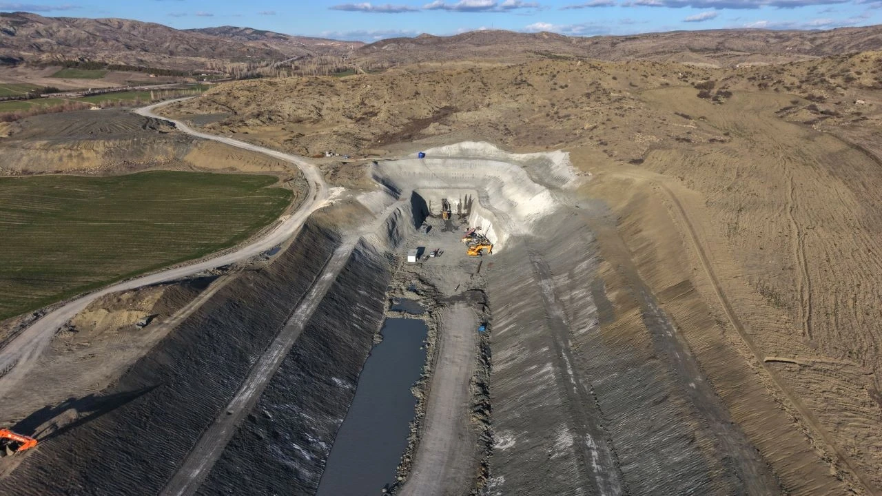 Delice-&Ccedil;orum Hızlı Tren Hattı&rsquo;nda Fiziki İlerleme Y&uuml;zde 25&rsquo;e Yaklaştı