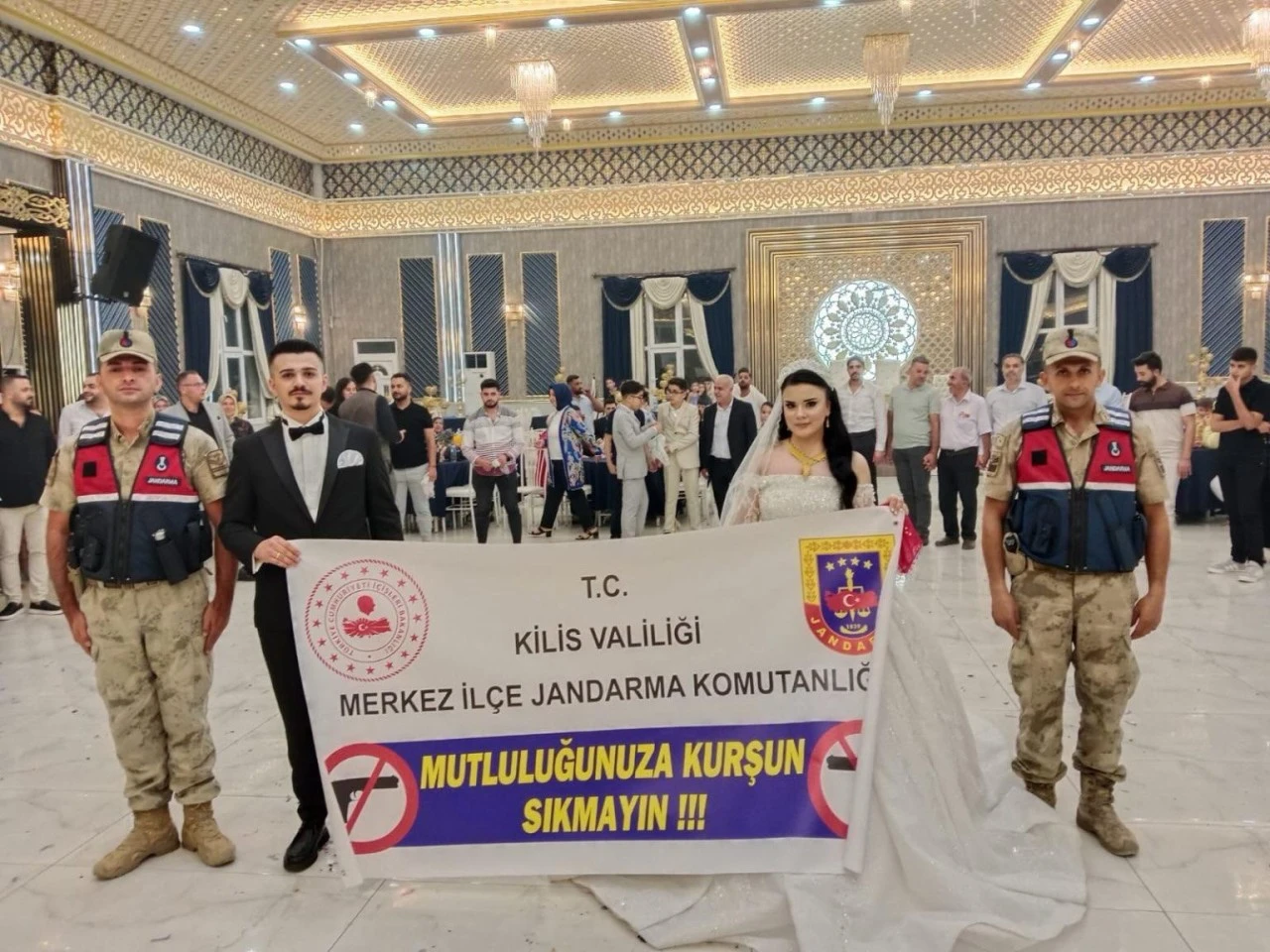 D&uuml;ğ&uuml;n Sevinci Acıya D&ouml;n&uuml;şmesin! Kilis&rsquo;te Mutlu G&uuml;nler İ&ccedil;in Silah Uyarısı