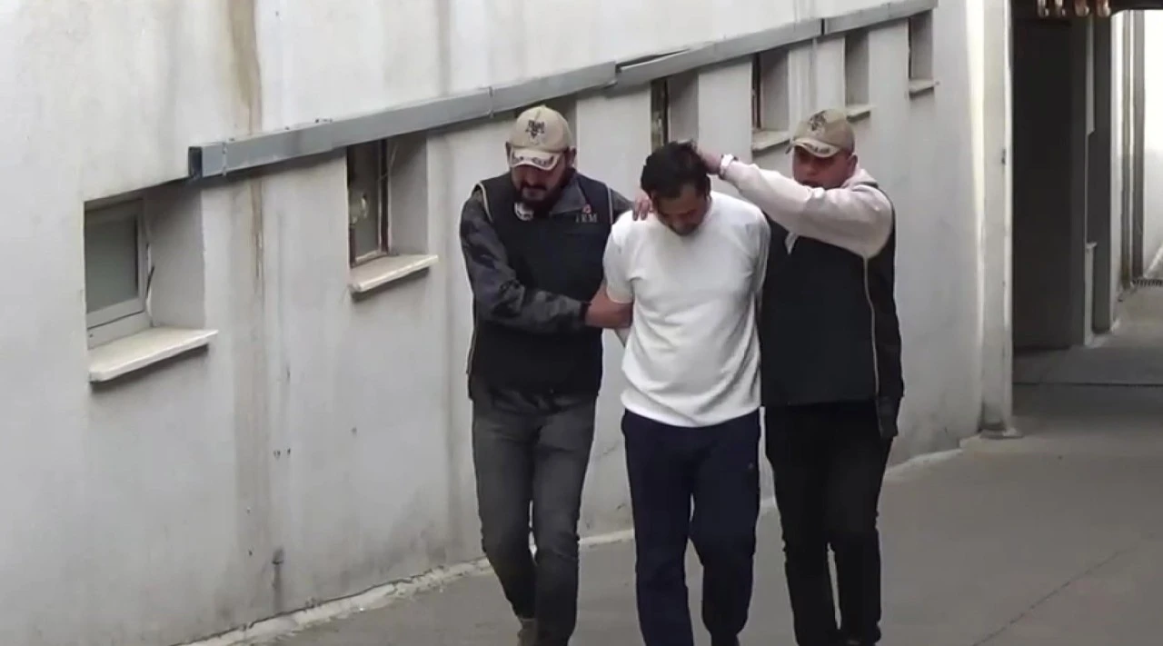 FETÖ firarisi ihraç icra müdürü Adana’da yakalandı