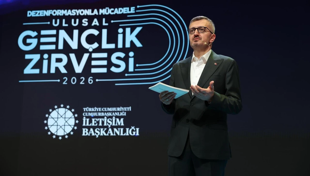 Gen&ccedil;lik Zirvesinde Dezenformasyonla M&uuml;cadele Mesajı