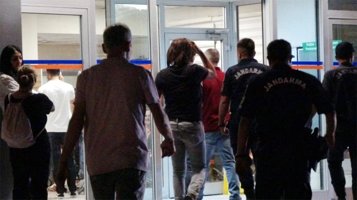 İki aile kavgasında silahlar çekildi, ortalık savaş alanına döndü