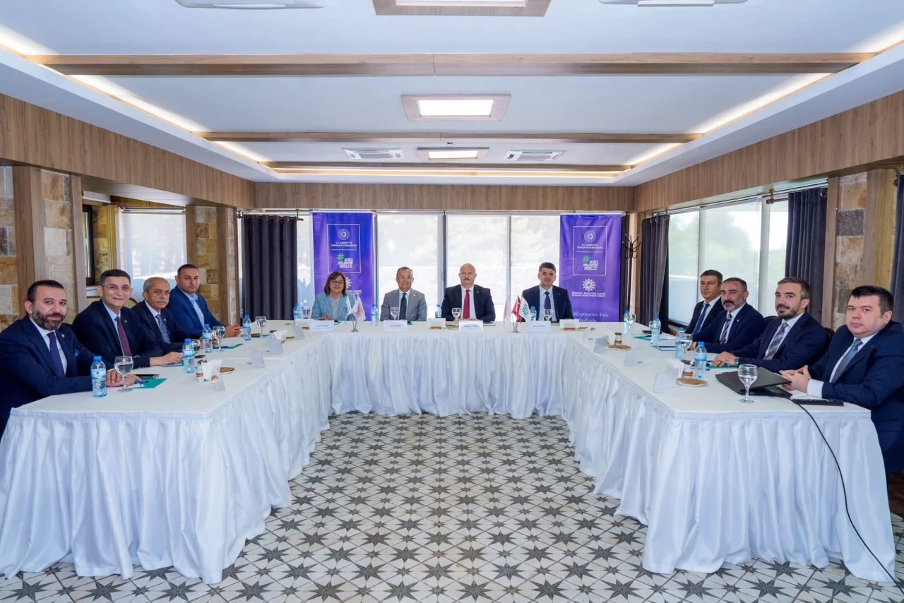 Kilis, Gaziantep ve Adıyaman İ&ccedil;in Kalkınma Zirvesi! Projeler Masada