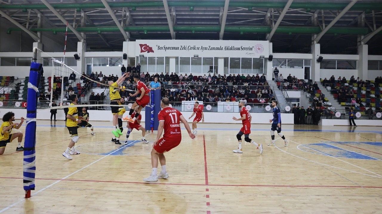 Kilis Gen&ccedil;lik Spor Voleybol, Konya Seydişehir&rsquo;i 3-1 Yenerek Şampiyonluk Yolunda!