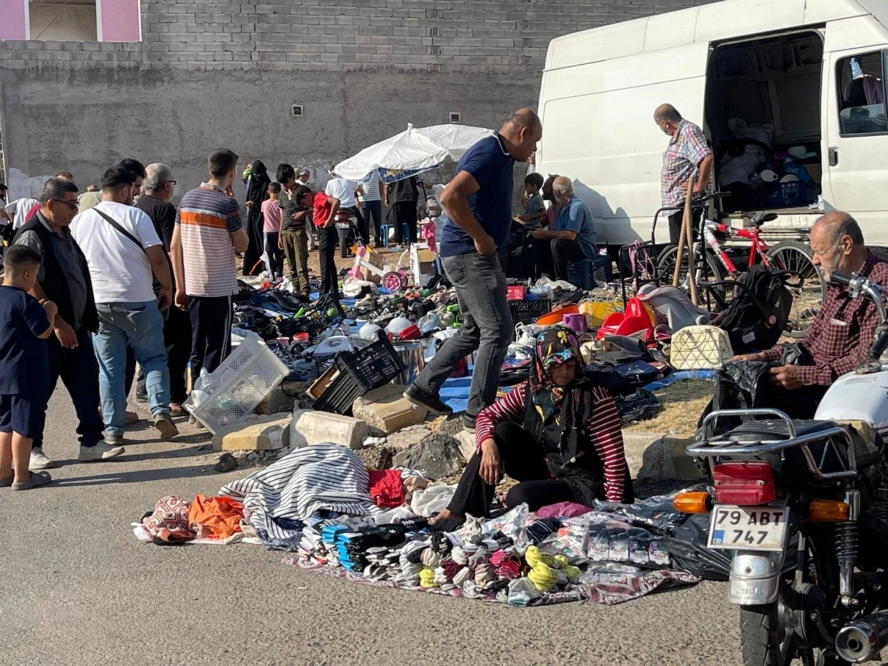  Kilis&rsquo;te Bit Pazarında Fiyatlar Cep Yakmıyor