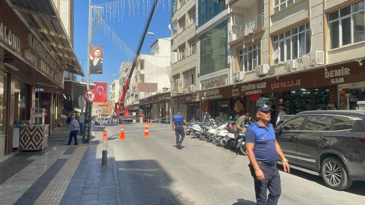  Kilis'te Cumhuriyet Caddesi Trafiğe Kapatıldı!