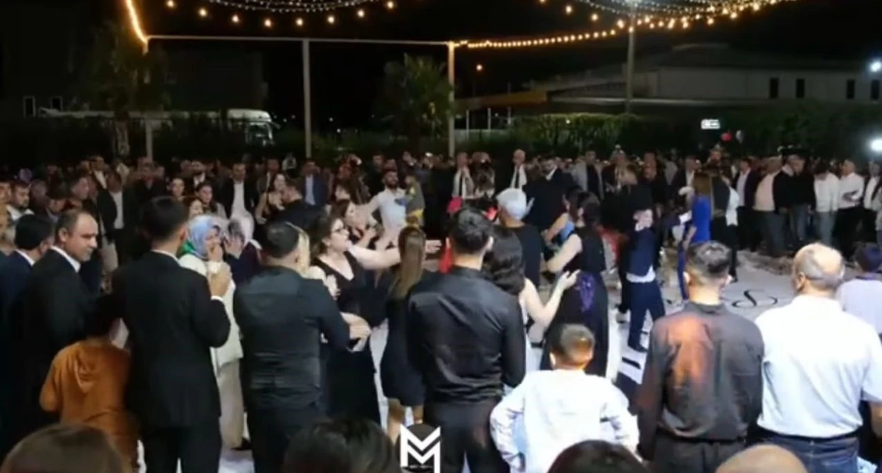  Kilis&rsquo;te D&uuml;ğ&uuml;n Rekoru Kırıldı Salonlar ve K&ouml;yler Dolup Taştı
