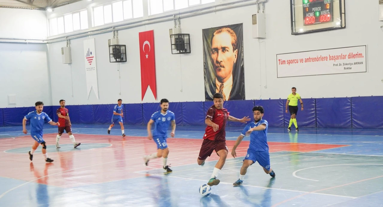 Kilis&rsquo;te Futsal Heyecanı: &Uuml;niversiteler Şampiyonada Buluştu
