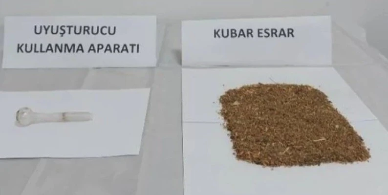  Kilis&rsquo;te T&uuml;t&uuml;nle Karışık Esrar Ele Ge&ccedil;irildi