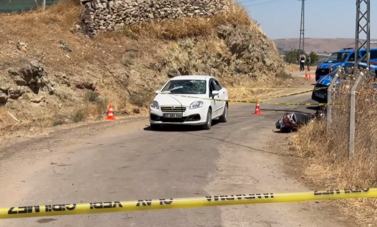 Kilis'te 'Yol Verme' Kavgası Kanlı Bitti: 1 &Ouml;l&uuml;, 12 Yaralı!