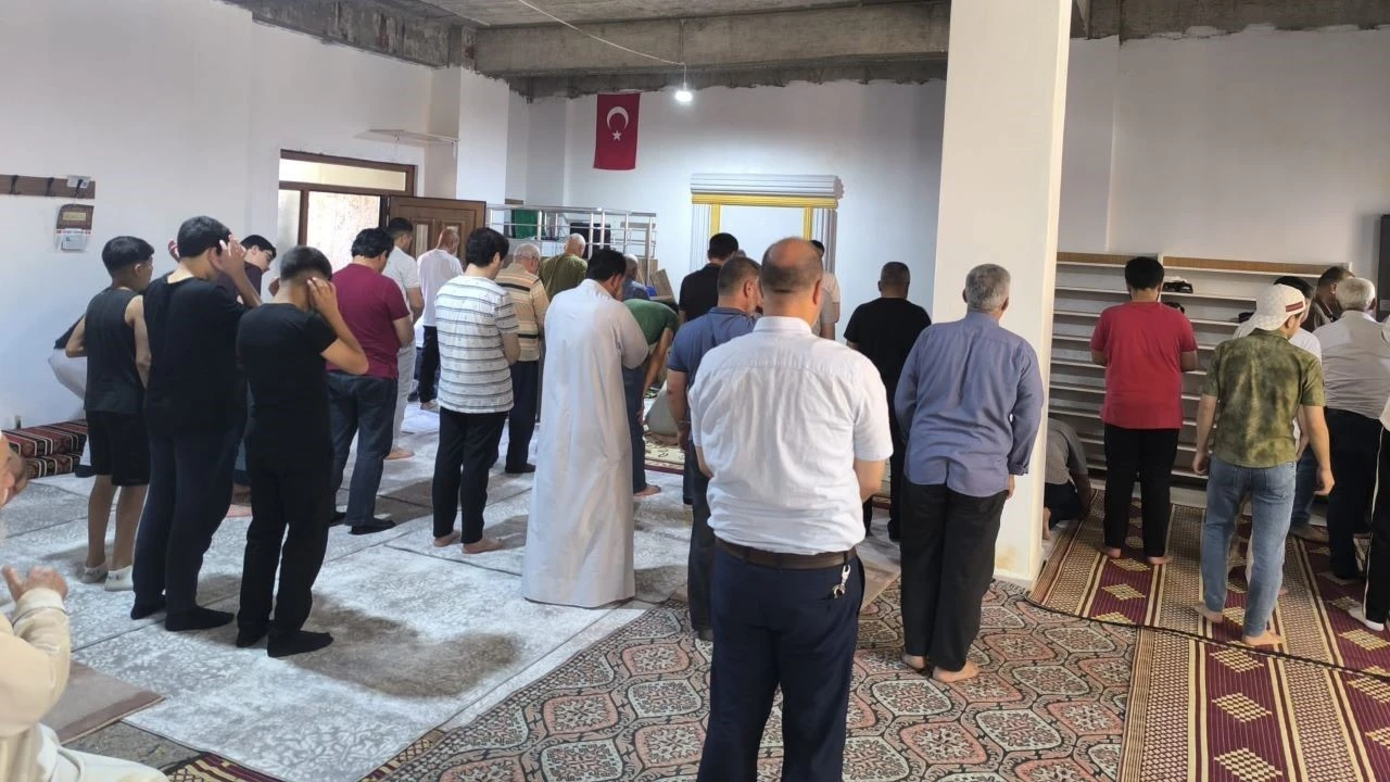 Kilis ve İl&ccedil;elerinde 4 Temmuz 2026 Cumartesi Namaz Vakitleri