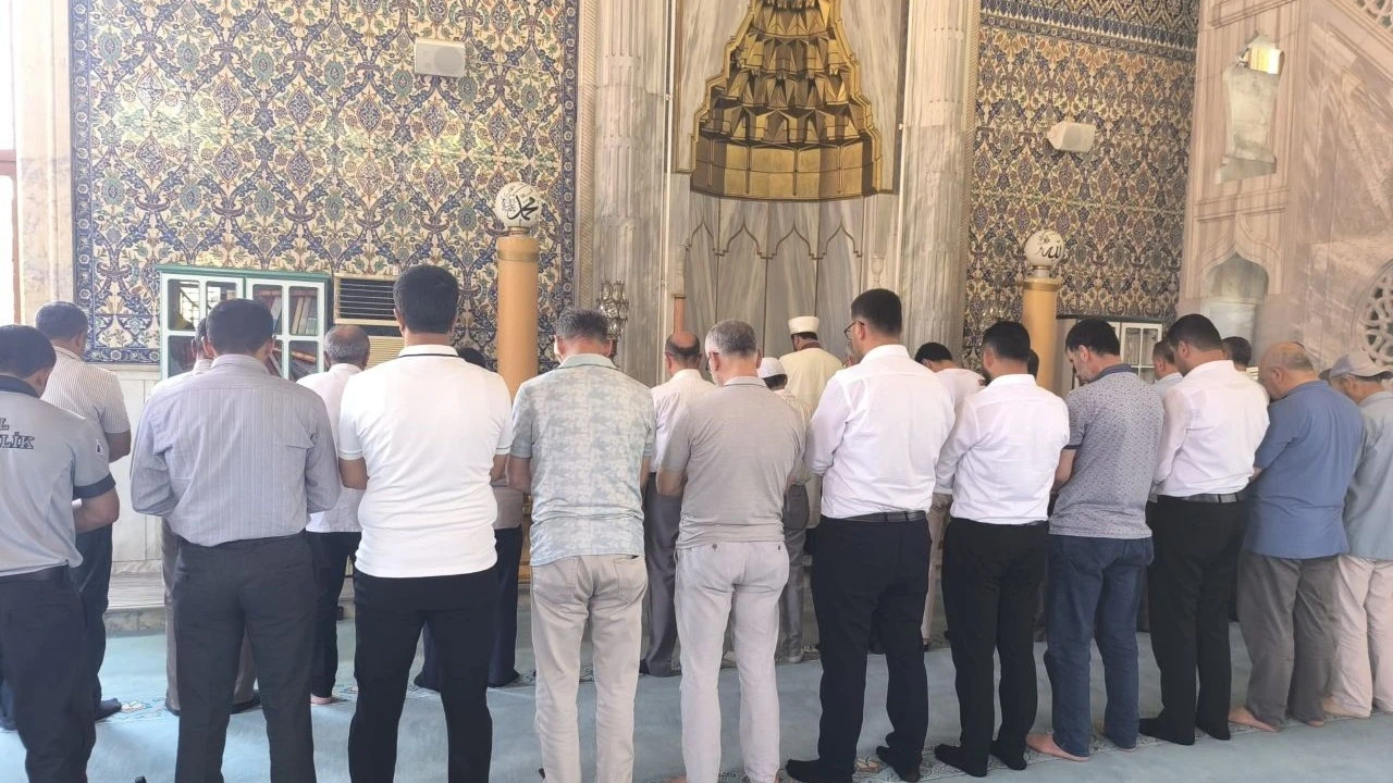 Kilis ve İl&ccedil;elerinde 8 Temmuz 2026 Namaz Vakitleri