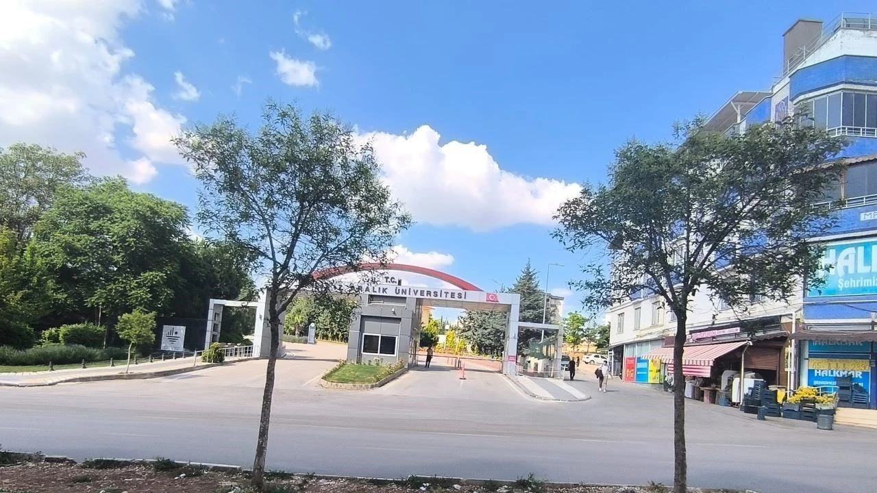 Kilis ve İl&ccedil;elerinde Hava Durumu: Sıcak Hava Etkisini S&uuml;rd&uuml;r&uuml;yor