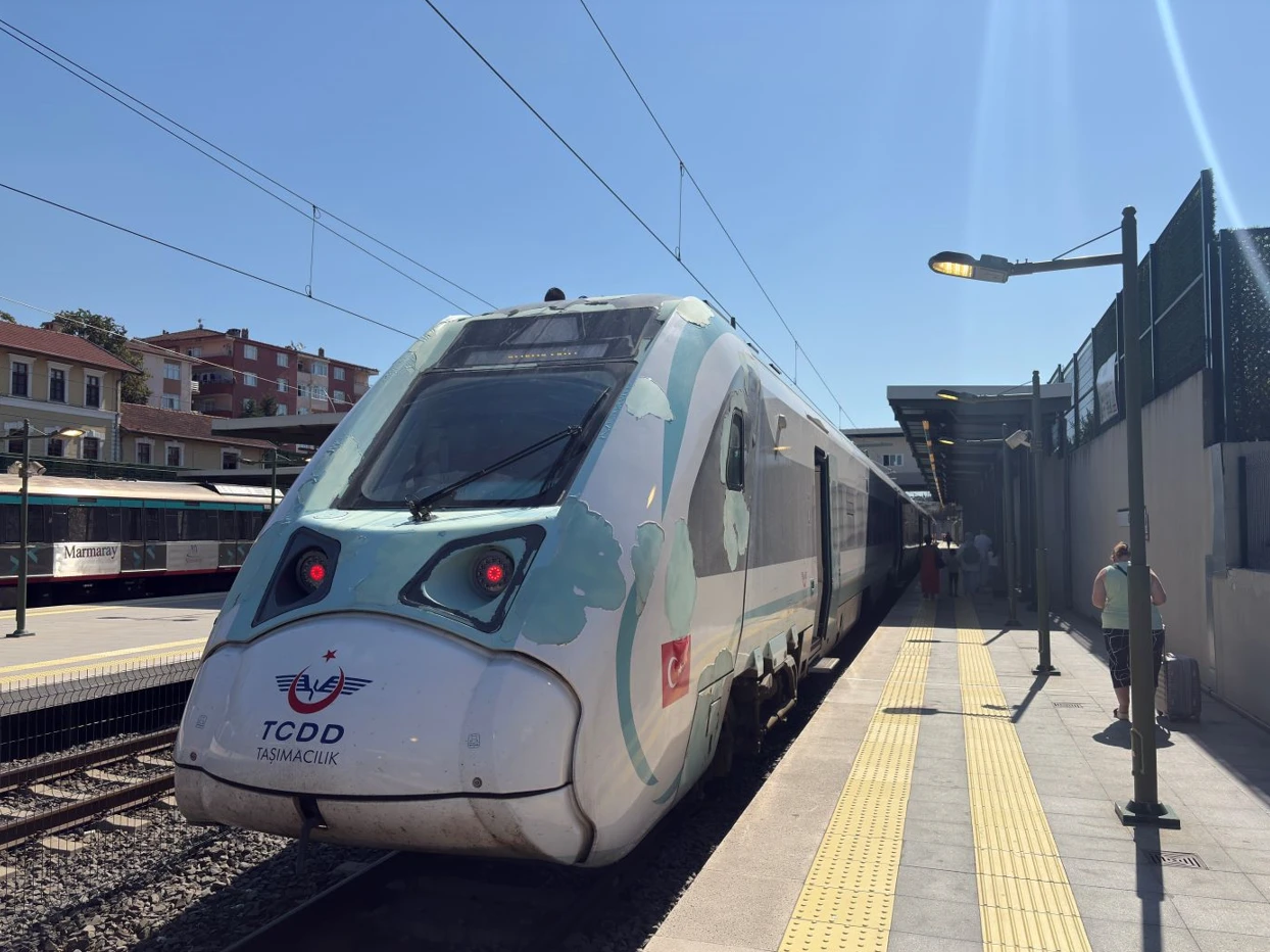 Milli Elektrikli Hızlı Tren'den Yeni Rekor: Saatte 250 Kilometreye Ulaştı