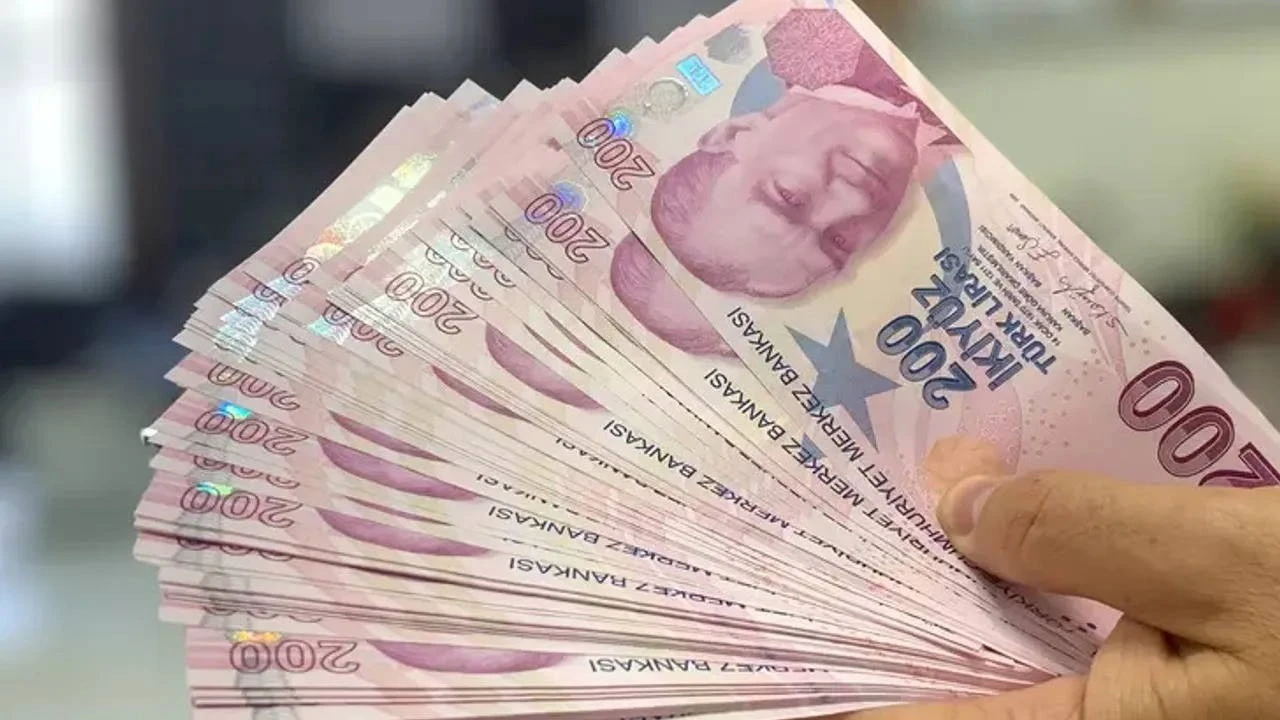 Milyonlarca Bor&ccedil;luyu İlgilendiren Yapılandırma Geliyor: 72 Ay Taksit İmkanı