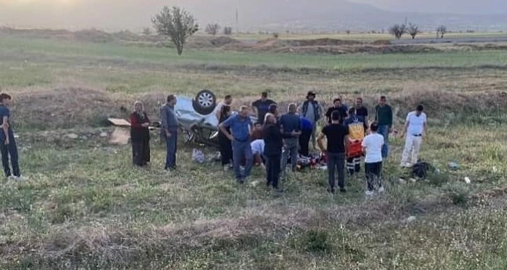 Otomobil takla attı: 2 ölü, 3 yaralı