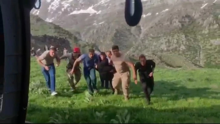 Pancar toplarken yılan soktu!