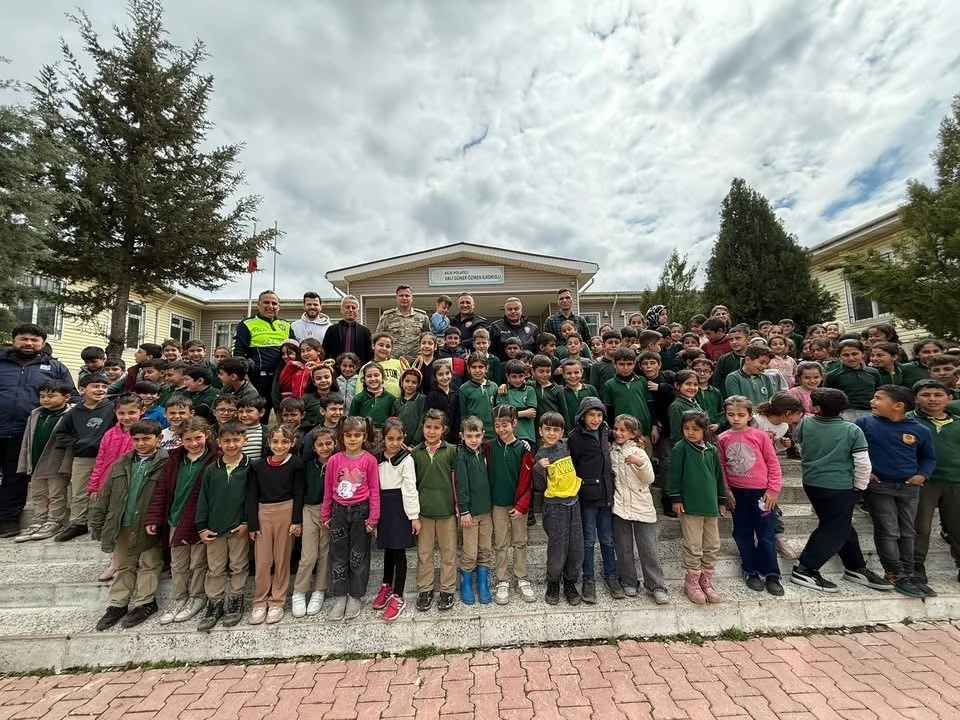 Polateli&rsquo;de Duygulandıran Anlamlı Buluşma