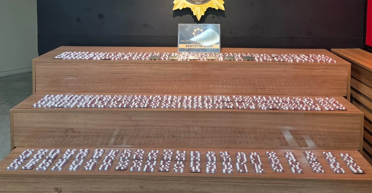 Şanlıurfa'da 2 bin 240 sentetik hap ele geçirildi