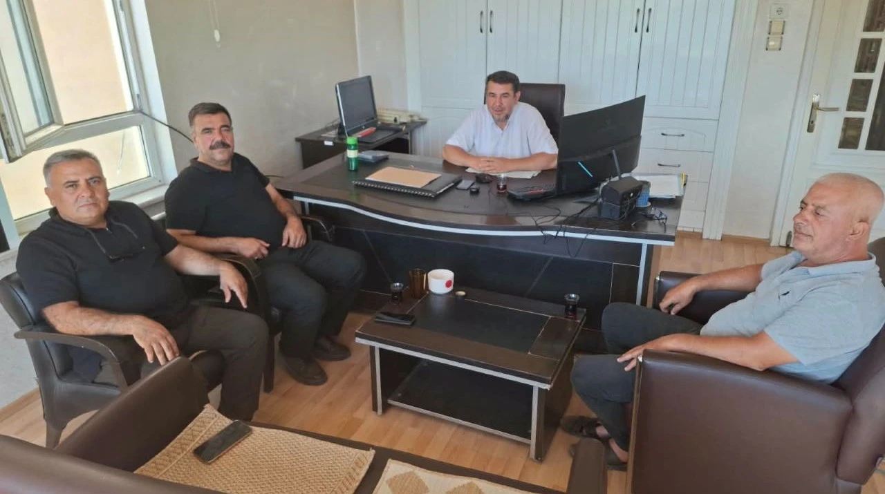 Yavuzlu-Karaca&ouml;ren Arası Yol İlk Kez Asfaltlanıyor