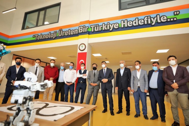 AK PARTİ İLÇE YÖNETİMİ, ŞEHİTKAMİLDE Kİ PROJELERİ YERİNDE İNCELEDİ
