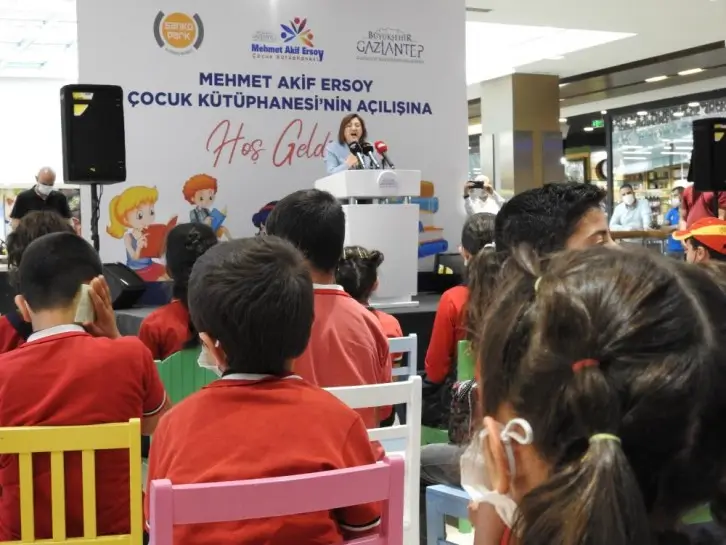 AVM 'DE AÇILAN ÇOCUK KÜTÜPHANESİ DÜNYA'YA ÖRNEK OLUYOR