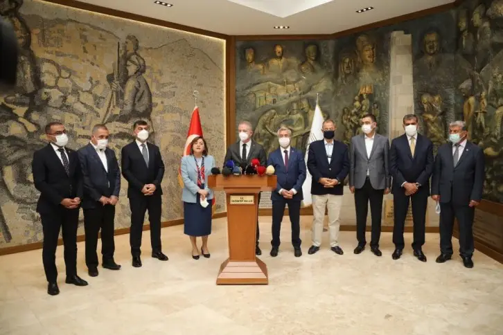 GAZİANTEP'TEN AFET BÖLGELERİNE BÜYÜK DESTEK