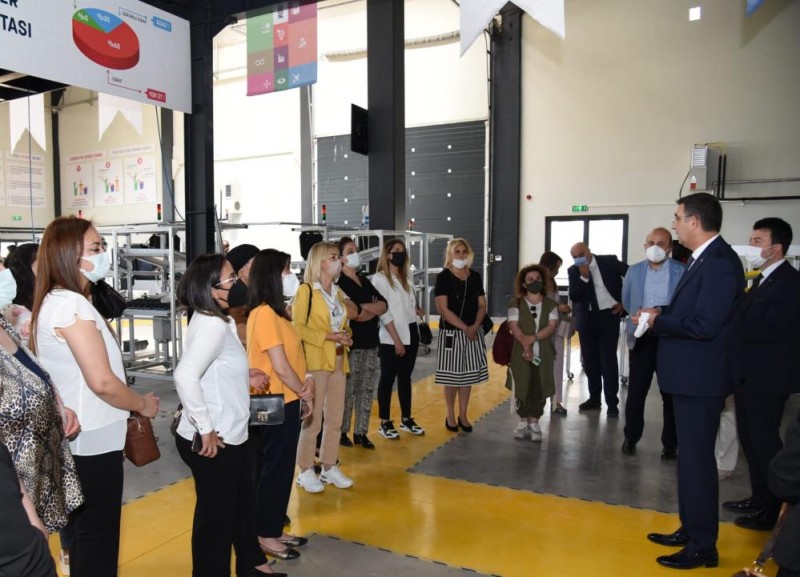 KADIN GİRİŞİMCİLERDEN MODEL FABRİKA'YA ZİYARET