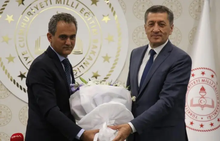 MİLLİ EĞİTİM BAKANLIĞINDA DEVİR TESLİM GERÇEKLEŞTİ