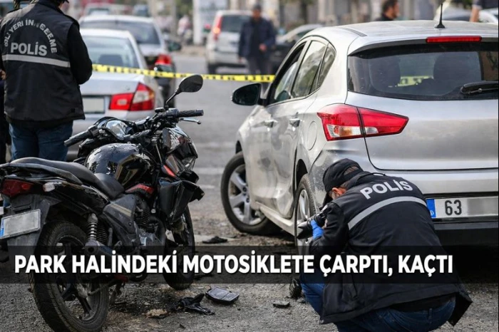 Park halindeki motosiklete &ccedil;arptı, s&uuml;r&uuml;c&uuml; ka&ccedil;tı
