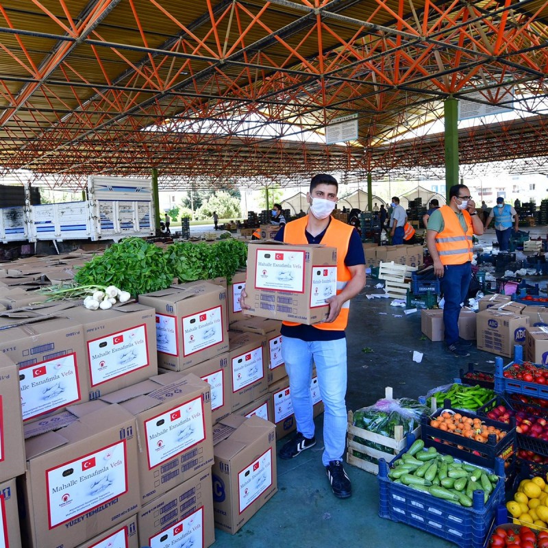 PAZARCILARIN ELİNDE KALAN 100 TON MALI VALİLİK SATIN ALDI