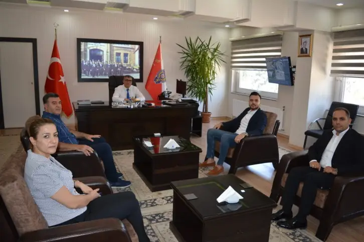 UĞUR OKULLARINDAN EMNİYET MÜDÜRÜNE ZİYARET