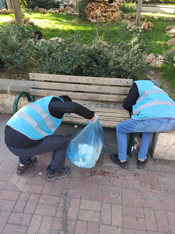 ÜLKÜCÜ GENÇLER ALKIŞI VE TEBRİĞİ HAK ETTİ