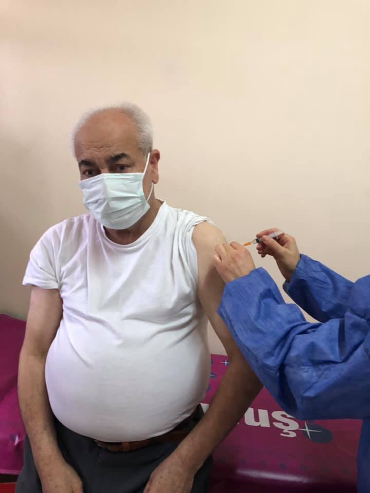 VATANDAŞLAR AŞILANMAYA DEVAM EDİYOR!