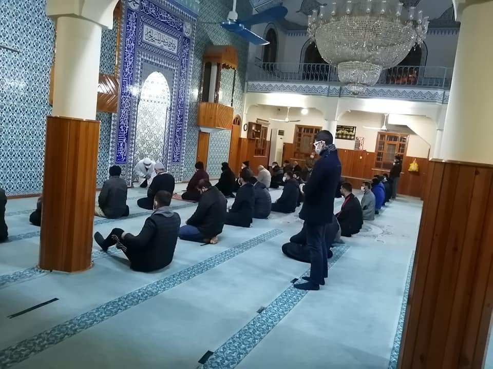 MÜFTÜLÜĞÜN KATKILARI İLE GENÇLER SABAH NAMAZINDA