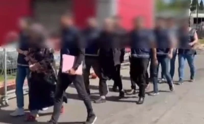 3 çocuk annesini aile üyeleri öldürmüş