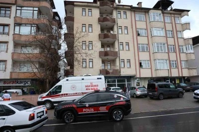 4. kattaki evinin balkonundan düşen kadın öldü